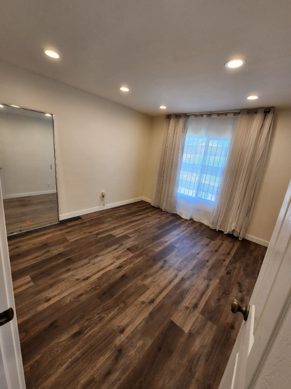 1364 Belle St #1 - Photo 4 of 35