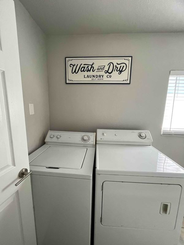 546 E Delno Dr - Photo 5 of 9