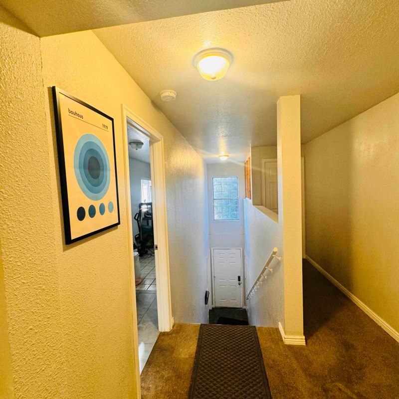 546 E Delno Dr - Photo 7 of 9