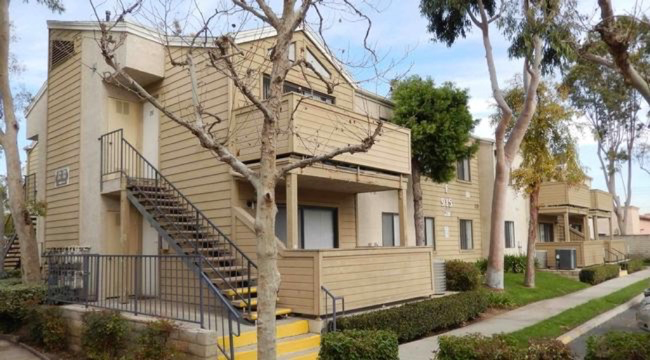 901 S Smith Ave - Photo 5 of 36
