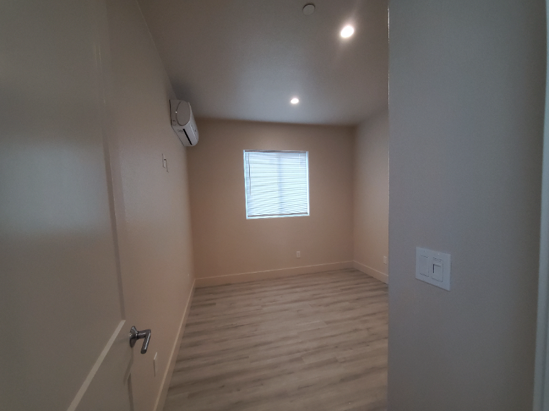 138A N Mildred Ave - Photo 5 of 9