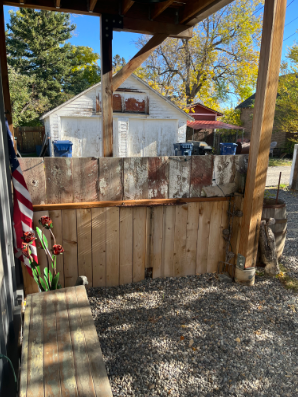 317 1/2 S E St #B - Photo 6 of 42