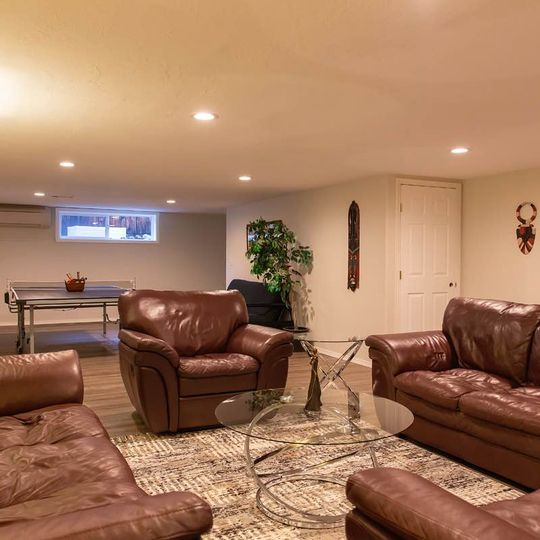 4700 Hillcrest Rd - Photo 3 of 7