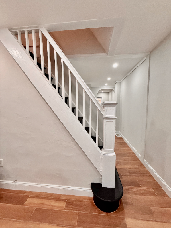 2606 E Madison St - Photo 6 of 36