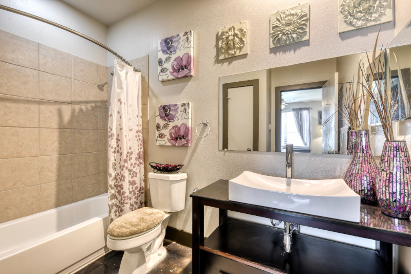 6201 Grissom Rd - Photo 6 of 35