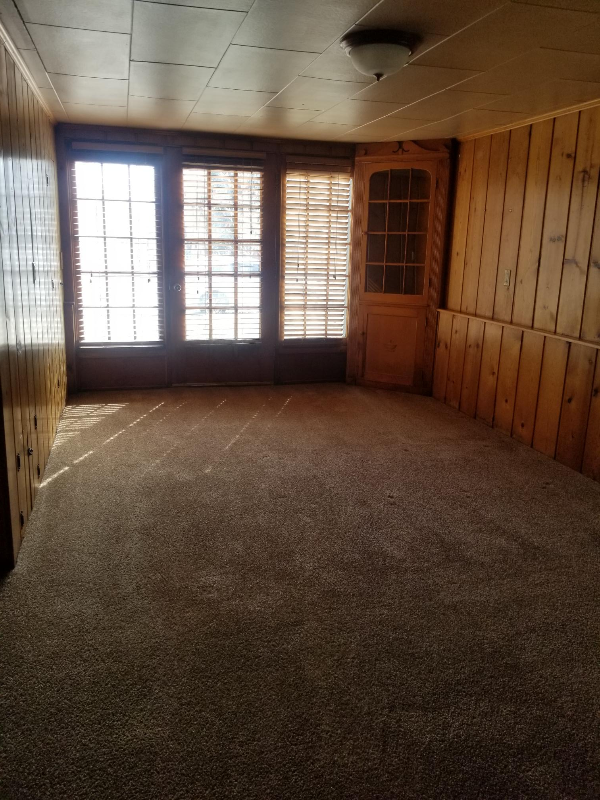 715 Alderson Ave - Photo 5 of 16