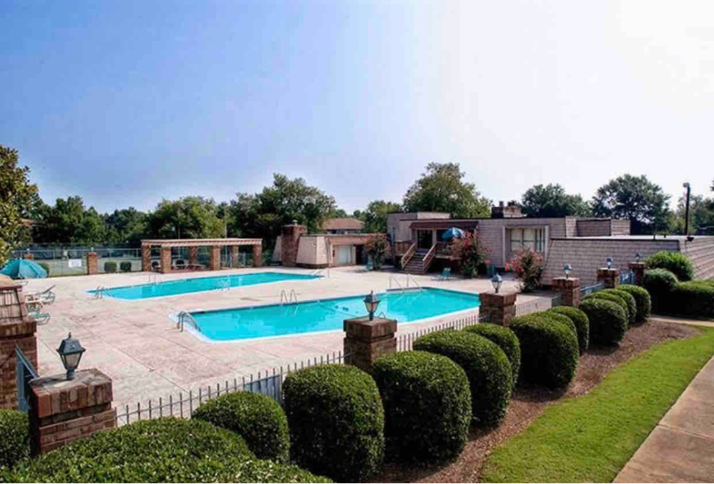 314 Menlo Dr #314 - Photo 2 of 18