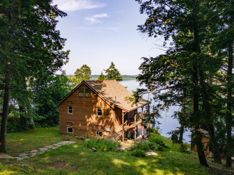 316 Redcedar Ln N - Photo 5 of 50