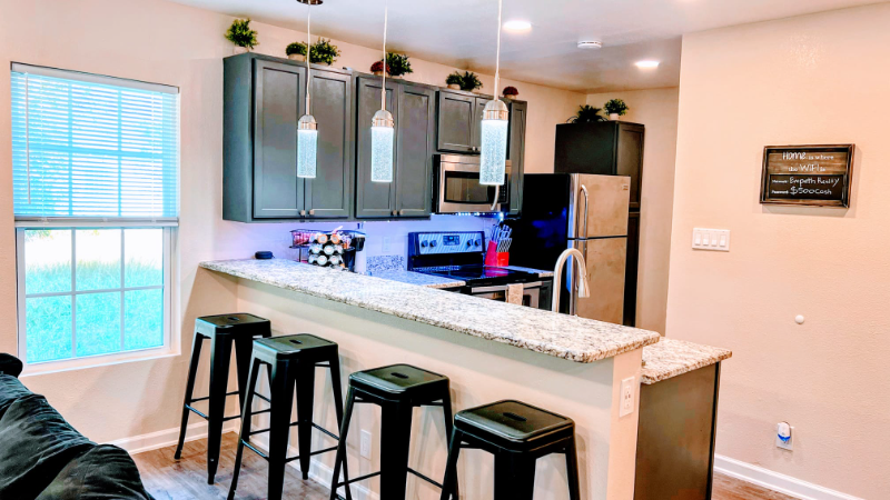 1335 Jewett St #2 - Photo 6 of 30