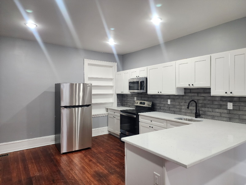 380 E Vernon Rd #1 - Photo 3 of 19