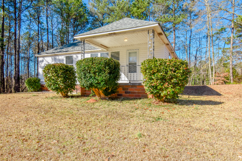 1840 Worthy Rd - Photo 3 of 36