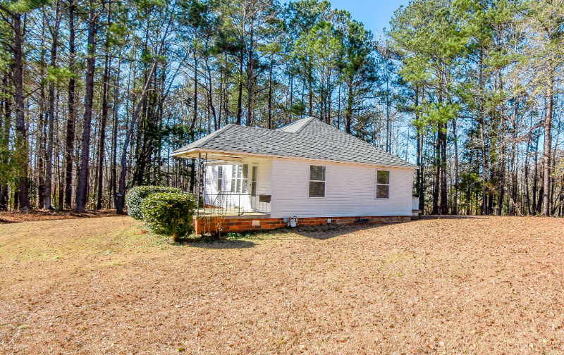 1840 Worthy Rd - Photo 7 of 36