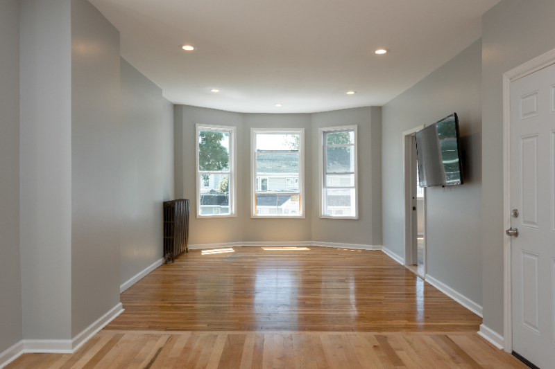 432 Hudson Ave - Photo 2 of 3