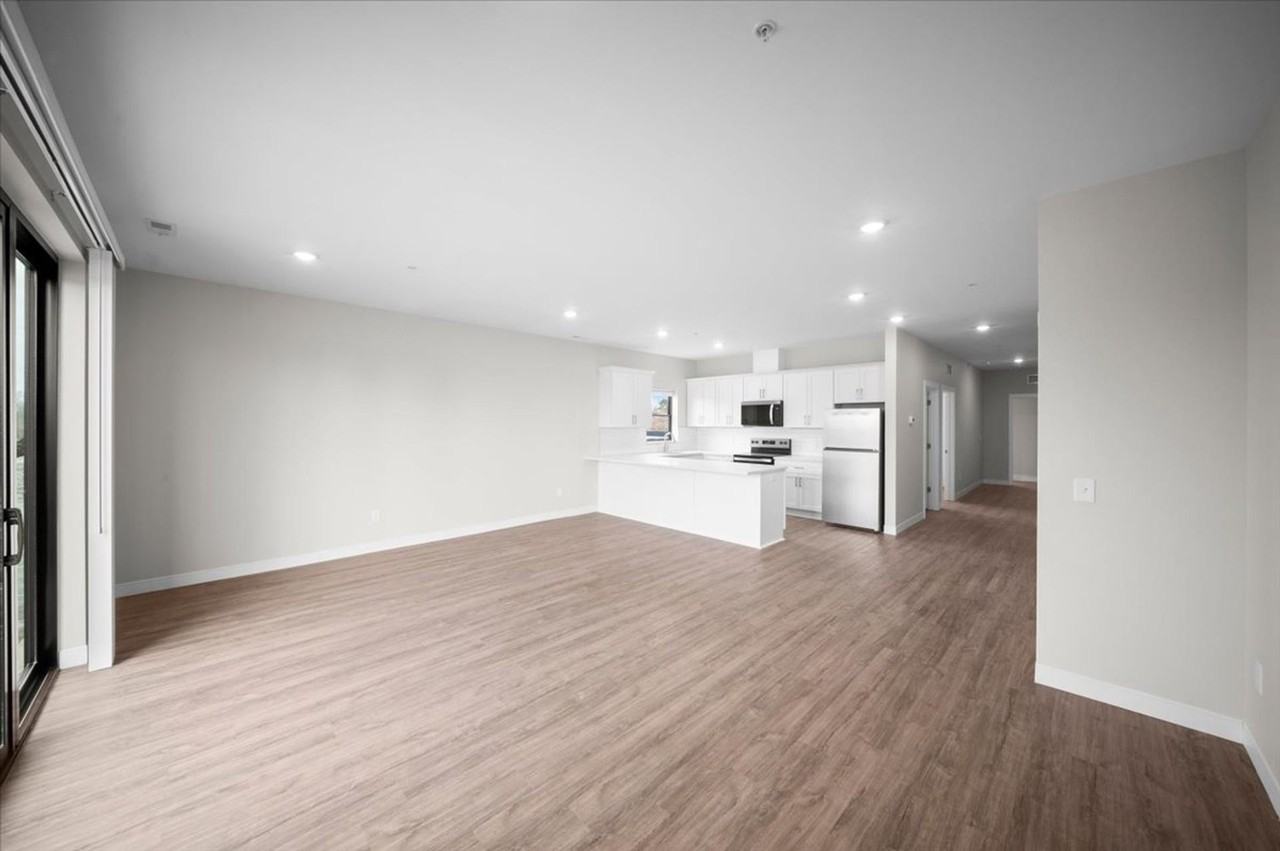 Post Dr Flats MU APTS - Photo 4 of 47