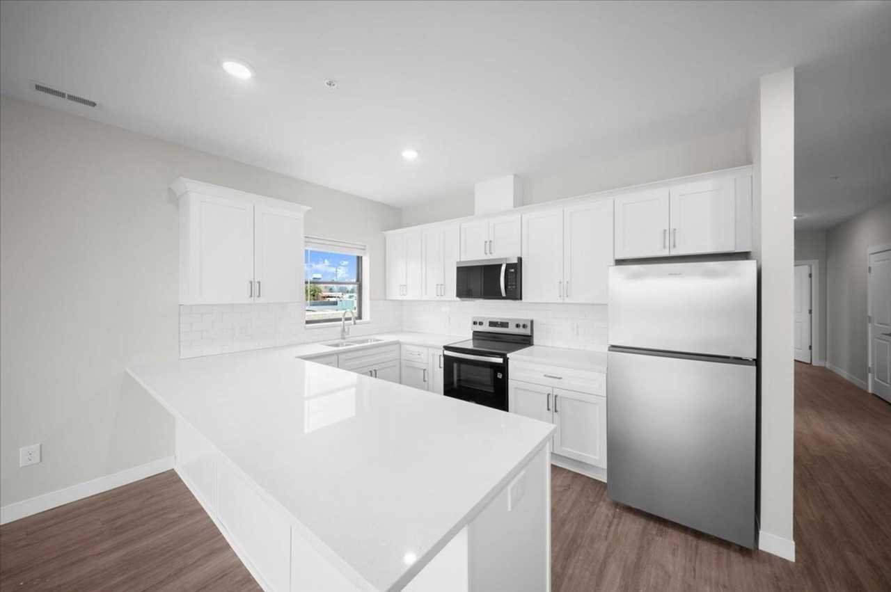 Post Dr Flats MU APTS - Photo 5 of 47