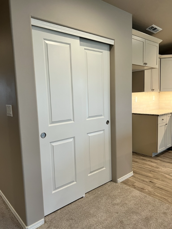2301 S 58th Ave - Photo 6 of 24