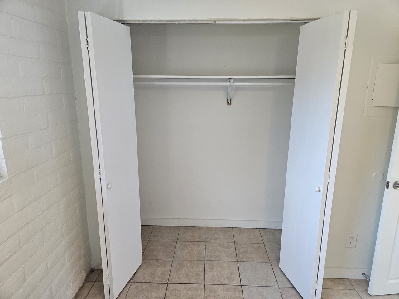 11224 Wharf Cove Dr #B - Photo 7 of 23