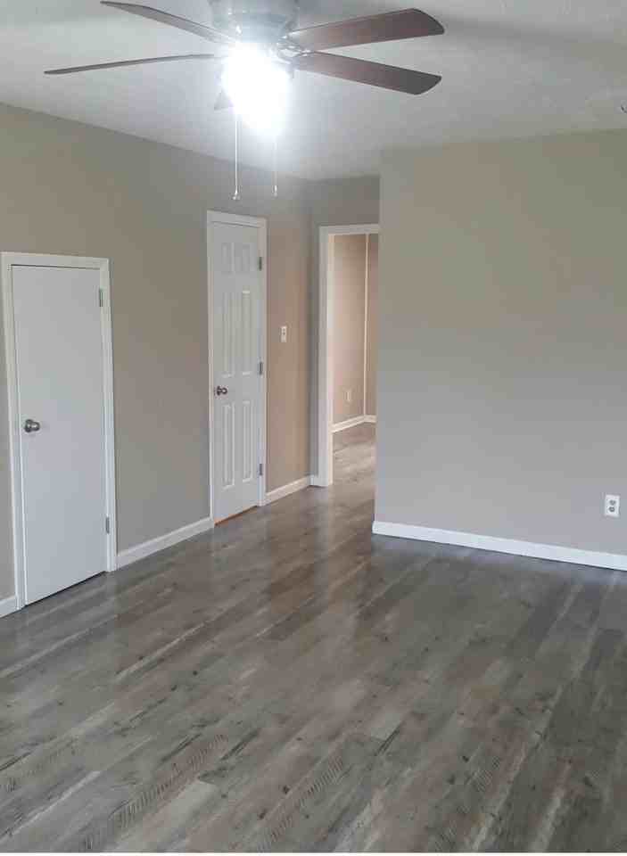 5744 Aftonshire Dr - Photo 2 of 9