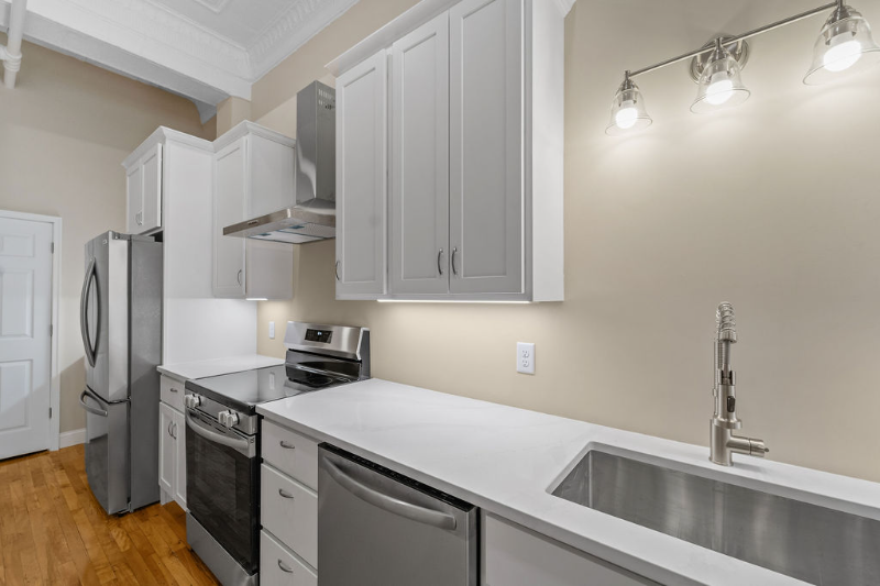 33 Court St #21 - Photo 7 of 21