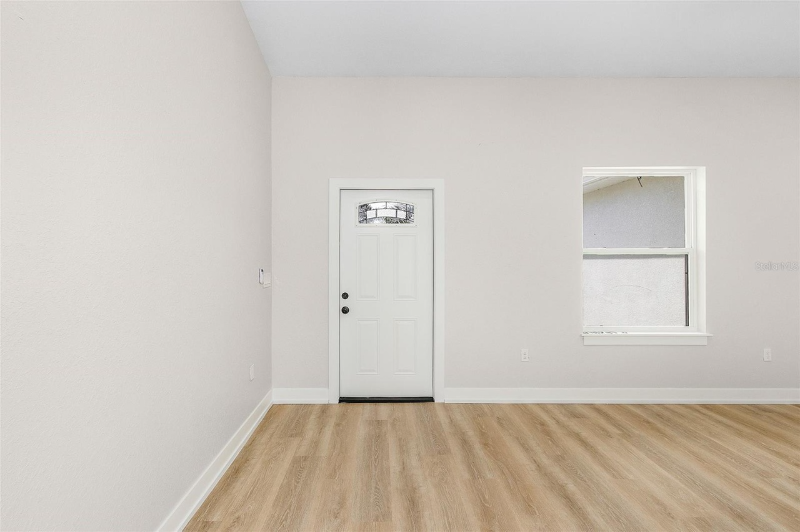 9225 Arberg St - Photo 3 of 13