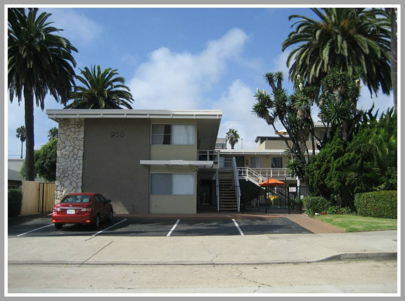 930 Thomas Ave #6 - Photo 3 of 12