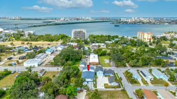 featured image of 527 N Garden Ave