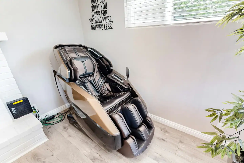 19101 E Ryals Ln - Photo 3 of 32