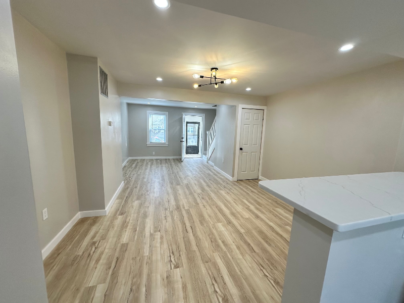 266 Saint Helena Ave - Photo 7 of 21