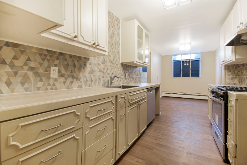 1375 N Williams St #207 - Photo 3 of 24