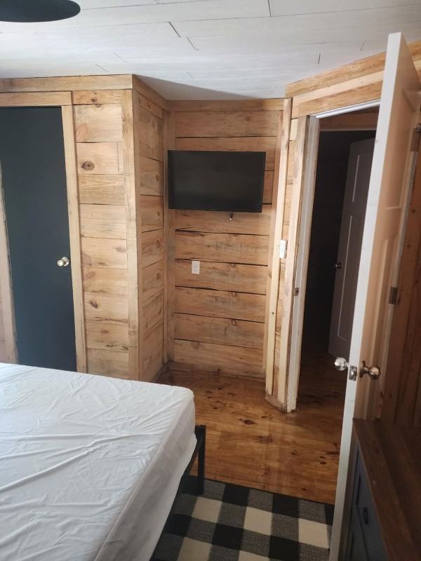 9575 Glass Rd - Photo 2 of 20