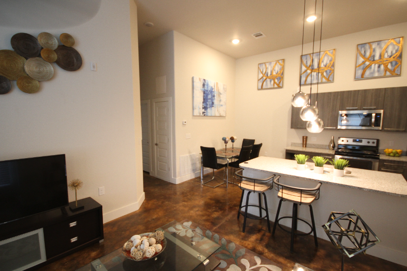 6007 Grissom Rd - Photo 6 of 11