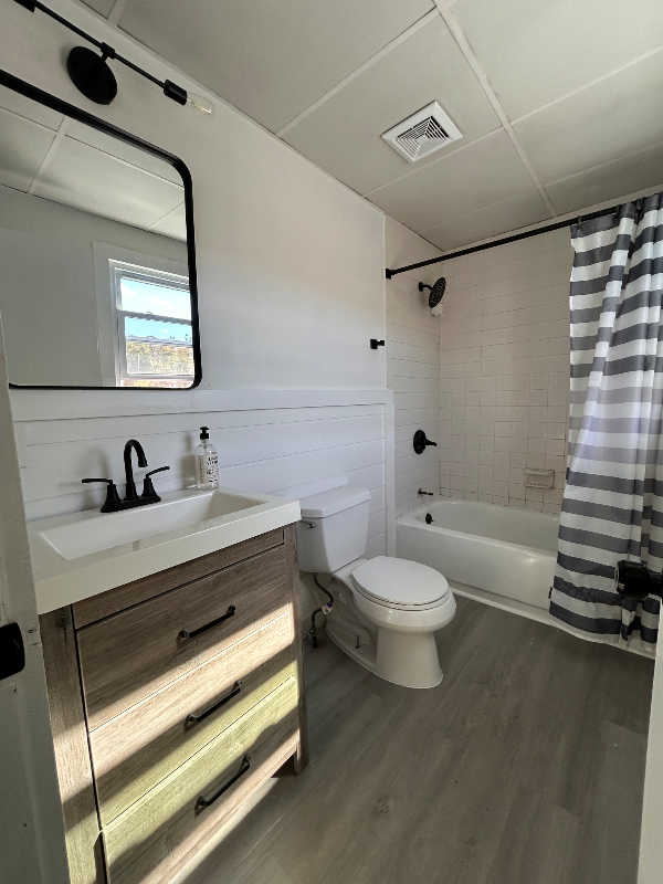 1528 Main St #2ndFL