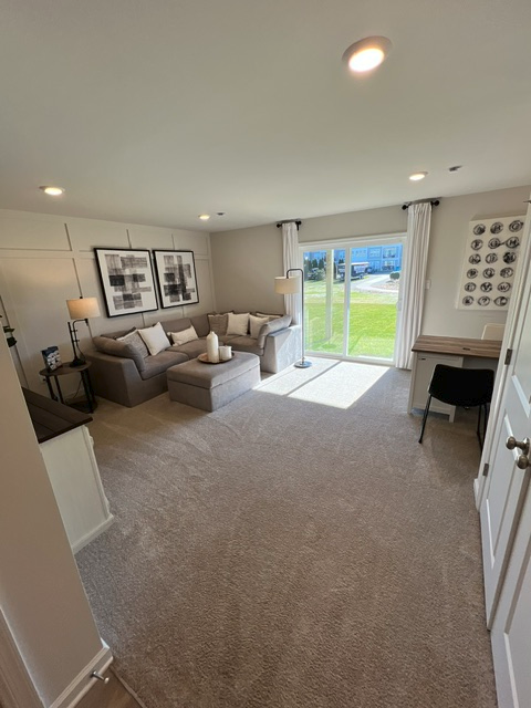 215 Macoun Way - Photo 6 of 20
