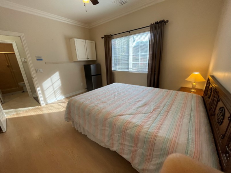 2237 Winsome Pl - Photo 4 of 10