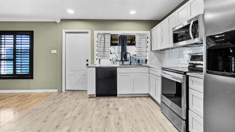 6519 Spring Manor St - Photo 3 of 27