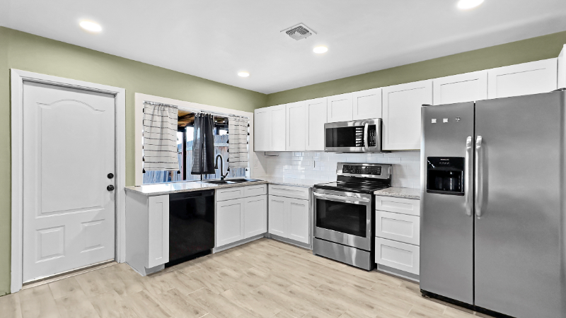 6519 Spring Manor St - Photo 5 of 27