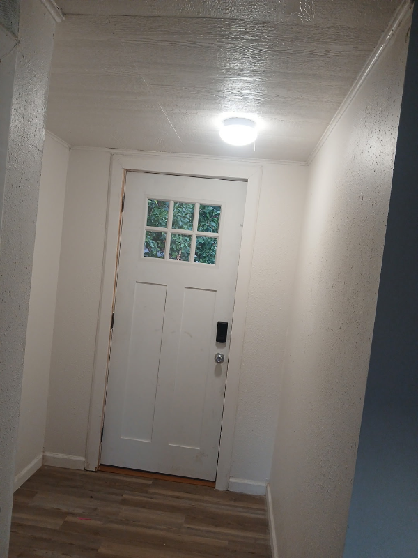 908 15th St #3 - Photo 5 of 12