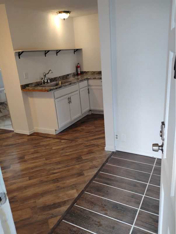 908 15th St #4 - Photo 6 of 11