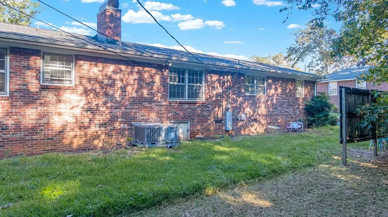 728 Asheville Hwy - Photo 3 of 11