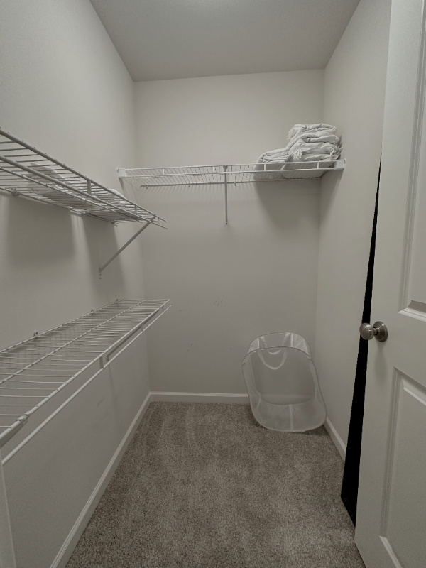 8230 S 132nd St - Photo 4 of 15
