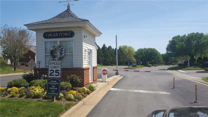 9000 Links Ln - Photo 2 of 24