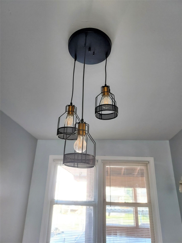 2242 Graythorn Rd - Photo 4 of 14