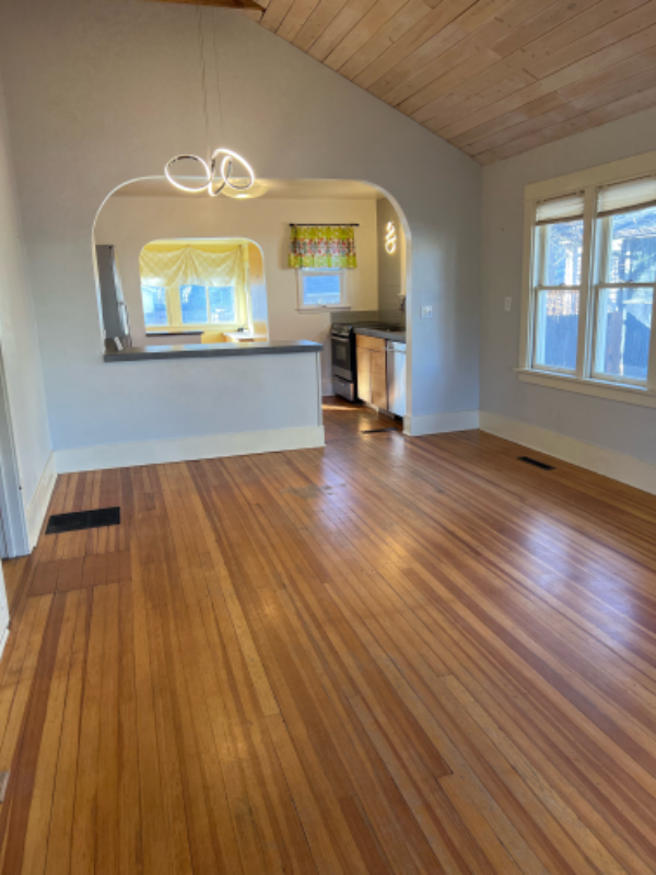 521 Garfield St - Photo 5 of 17