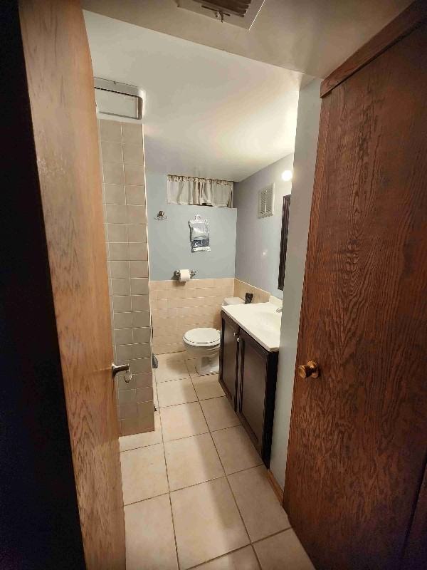 1816 34th St Nw - Photo 7 of 10