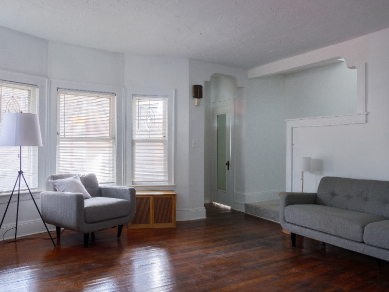 2580 E 127th St - Photo 2 of 14