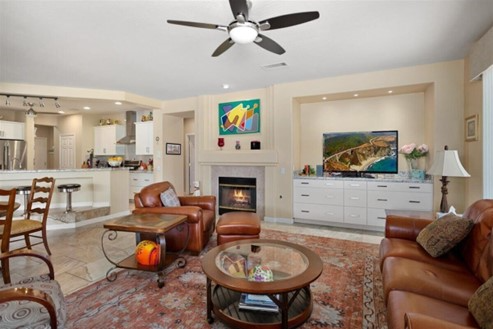 17181 W Gable End Ln - Photo 7 of 23