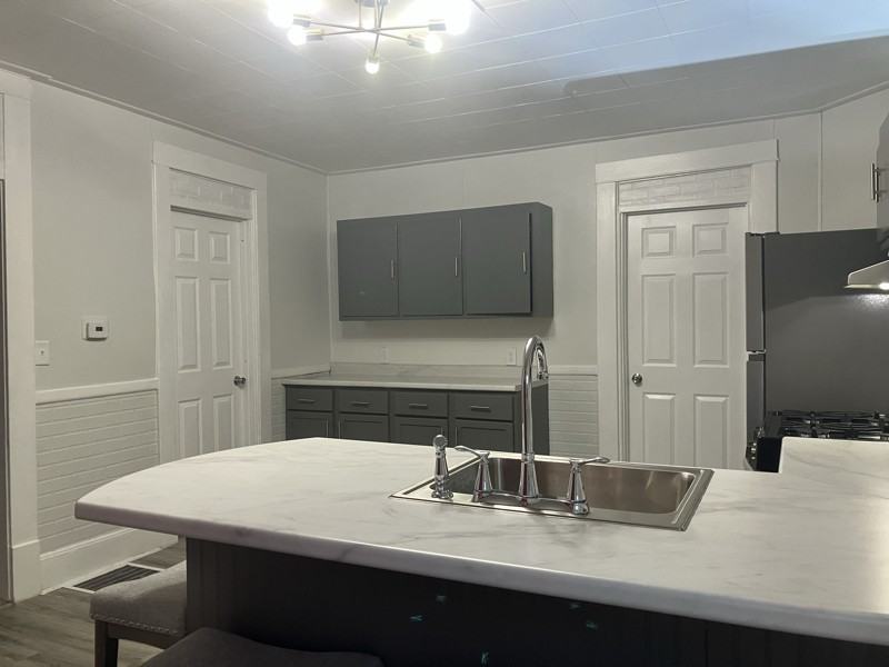 3 N Oak St #A - Photo 3 of 13