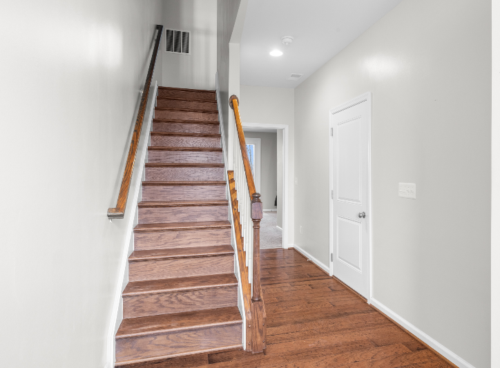 133 Biscane Ct - Photo 2 of 26