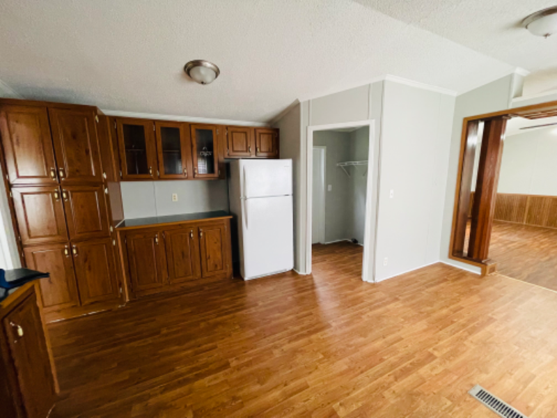 33230 Walker Rd N #MH - Photo 5 of 17