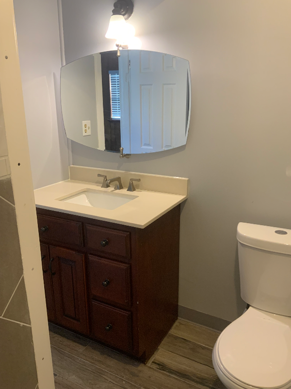 219 Nw Hilton Ave - Photo 5 of 6